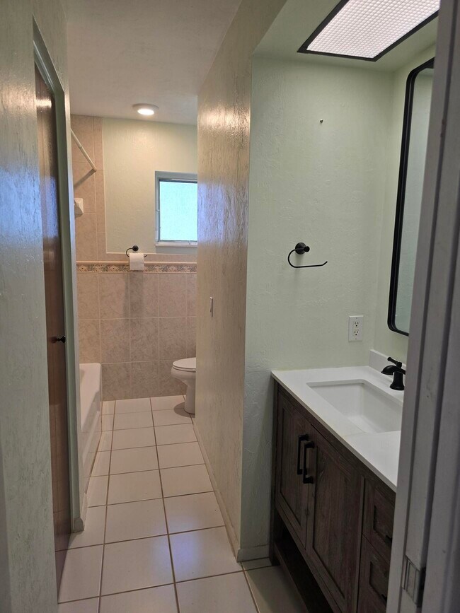 Building Photo - 2672 Rockcrest Ct