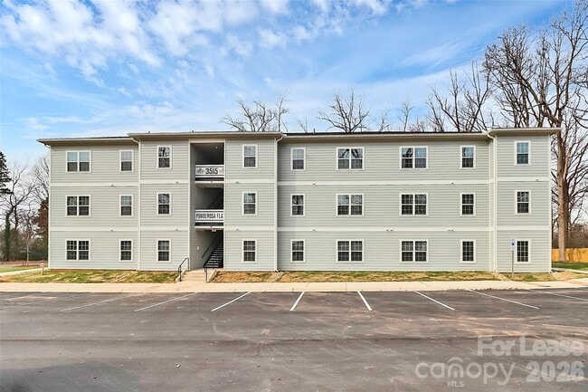 Building Photo - 3515 Markland Dr