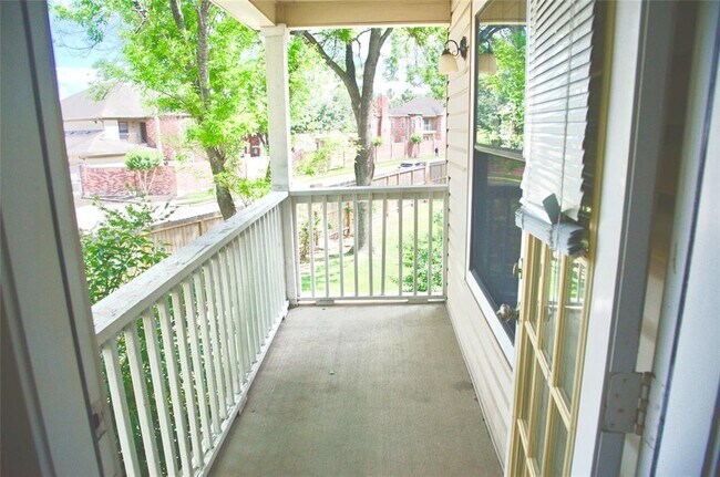 Building Photo - 2750 Holly Hall St
