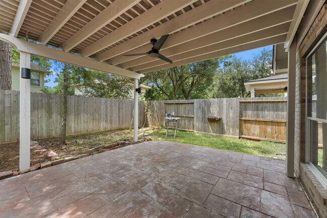 Building Photo - 11 Davis Cottage Ct
