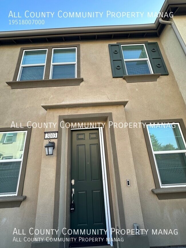 Building Photo - 34495 Agave Dr