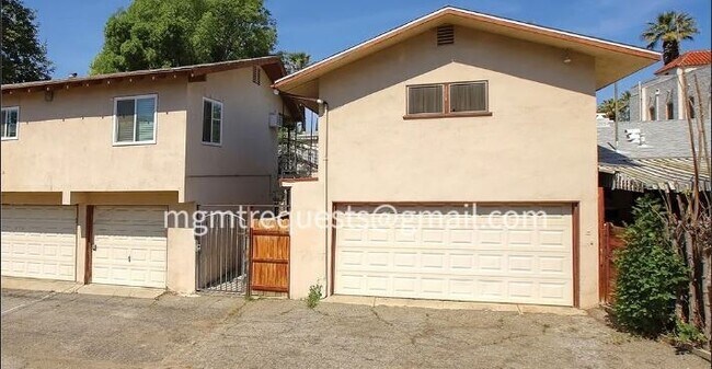 Building Photo - 4228 Tenth St, Unit 4228