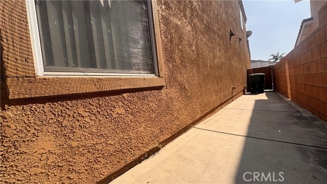 Building Photo - 815 Alpine Dr