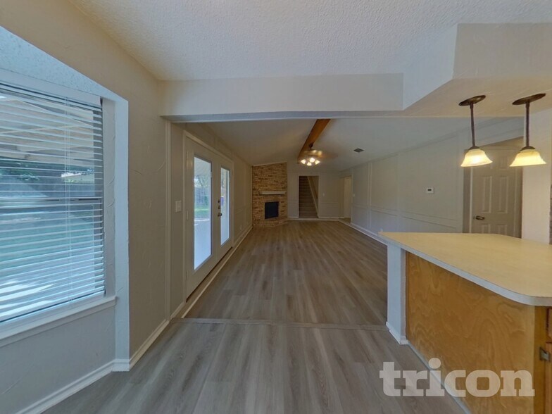 Building Photo - 8033 Berrybrook Dr