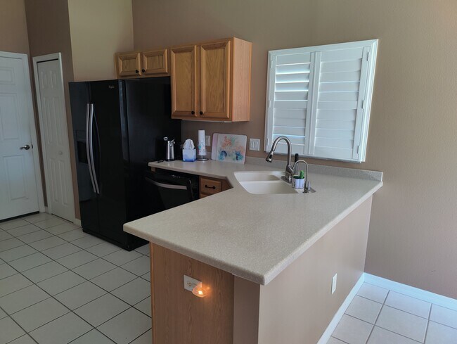 Kitchen - 3602 Westover Cir