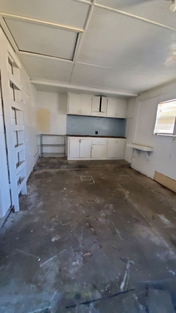 Building Photo - (3) Bed/(1) Bath in Core Norman Avail NOW! Pet Negotiable!