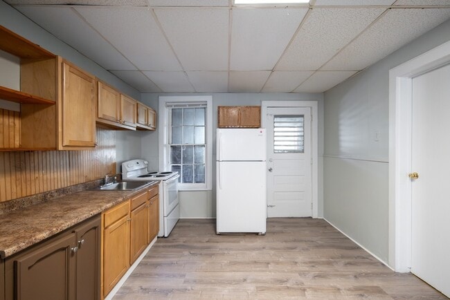 Building Photo - 500 2nd St