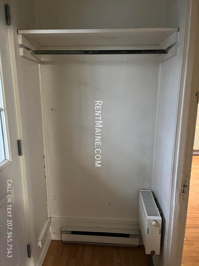 Building Photo - 439 Fourth St. Apt.