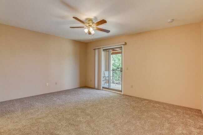 Building Photo - Modern 3BR/2.5BA Tucson Home with Private Balcony, Fenced Yard & 2-Car Garage
