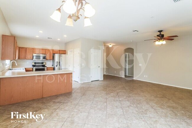 Building Photo - 15309 N 137th Ln