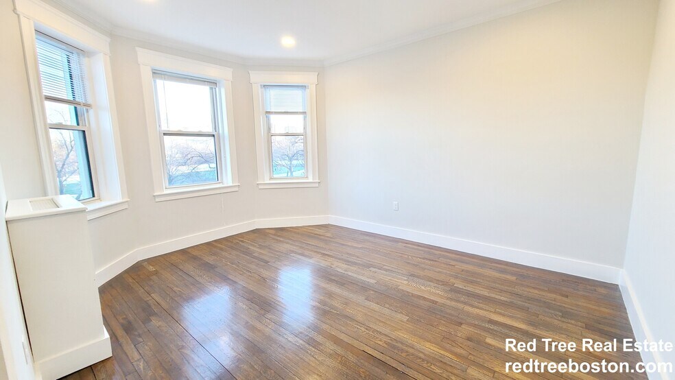Building Photo - 111 Park Dr