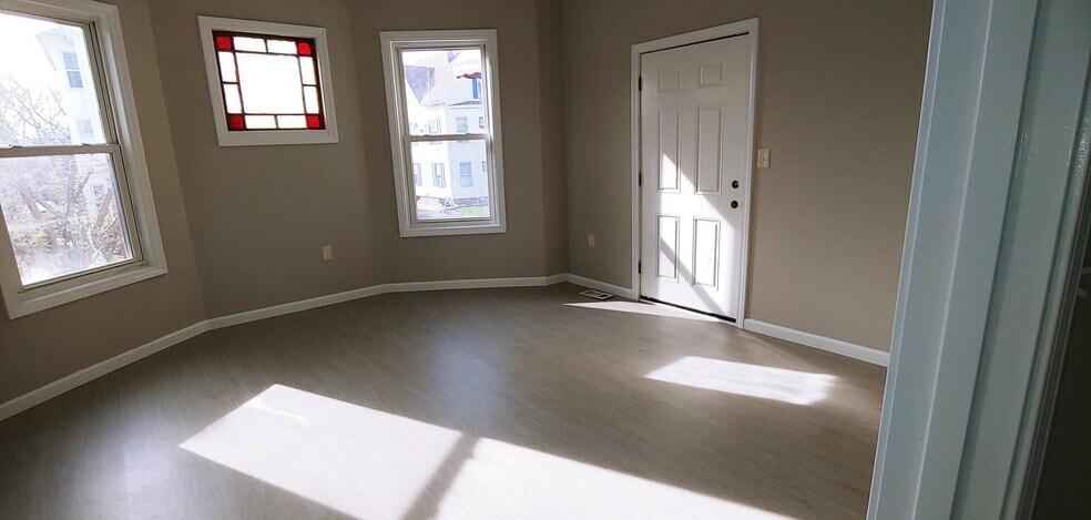 Bedroom #1/Office - 58 Paine St