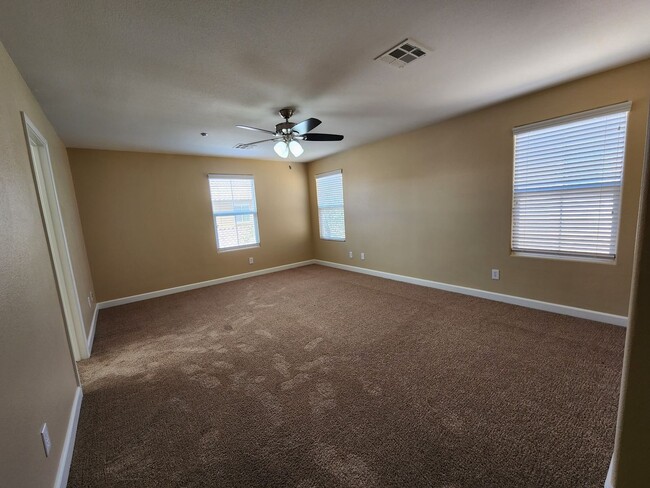 Building Photo - Desirable 3 Bedroom Home at Inspirada Comm...