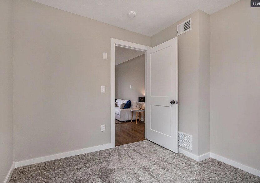 larger bedroom - 1116 36th St SW