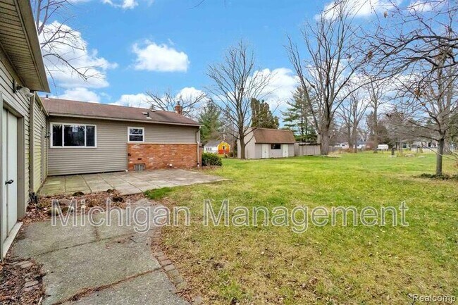 Building Photo - 1311 Ottawa Ave