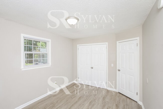 Building Photo - The Lifestyle You Deserve.