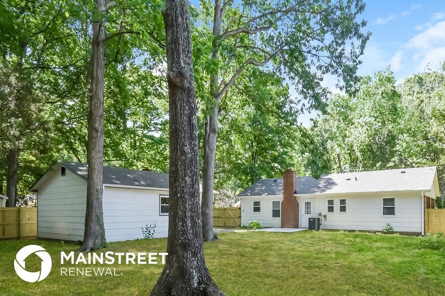 Building Photo - 4720 Cricklewood Dr