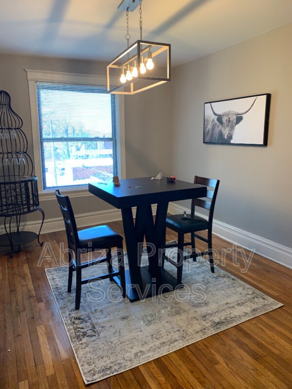 Building Photo - 1651 S Spring Ave