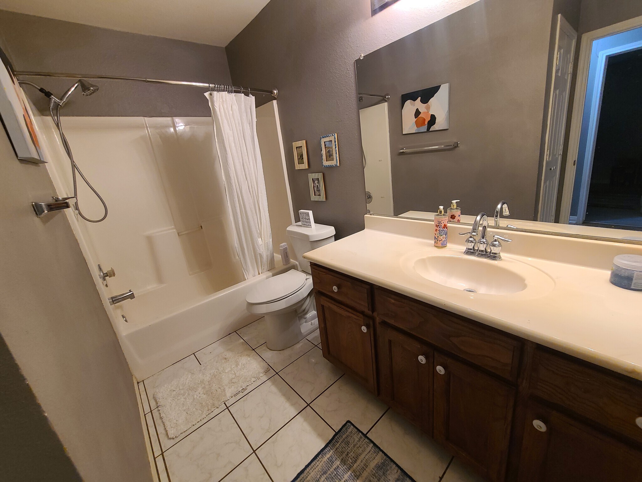 guest bathroom - 1607 North 15th A Street