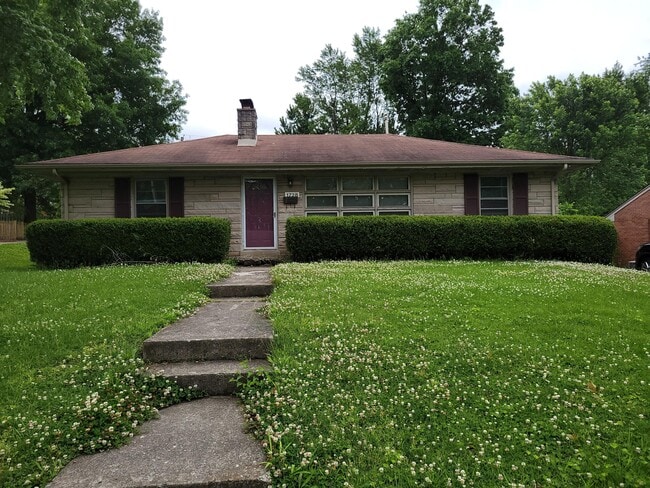 Building Photo - 1728 Shenandoah Dr