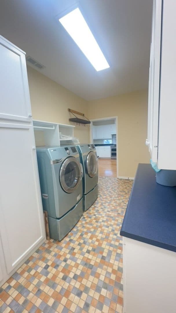 Building Photo - Beautiful 3 Bedroom home in the Mountain Meadows Community