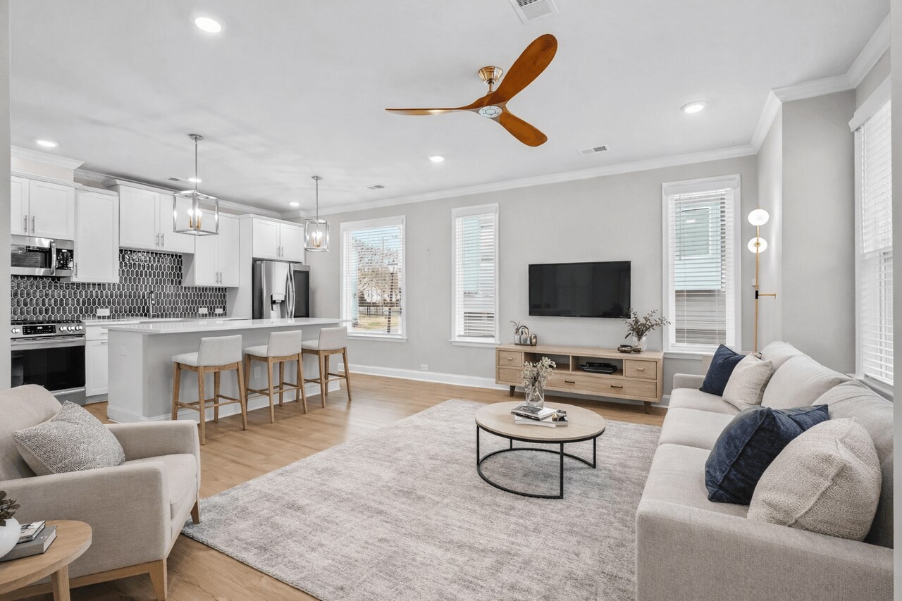 Building Photo - 1515 Hidden Falls Rd