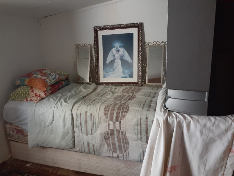 Primary Photo - 5728 4th St