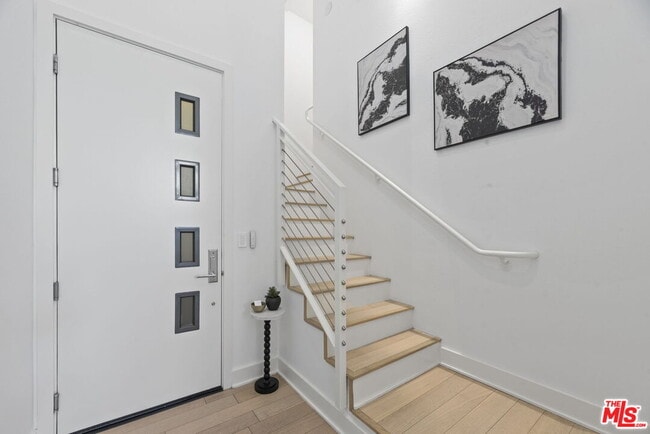 Building Photo - 600 Ridgeley Dr