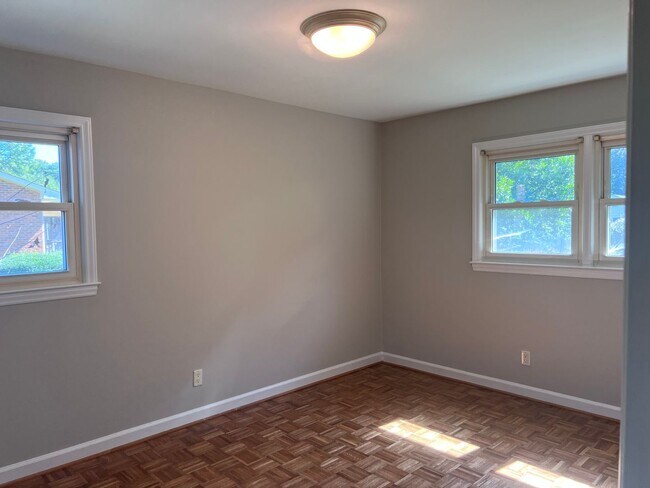 Building Photo - 3610 Edgefield Rd