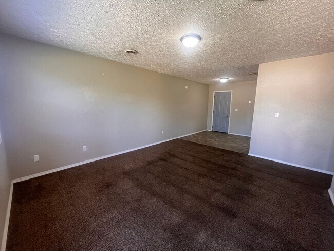 Building Photo - 15525 Tampa Rd