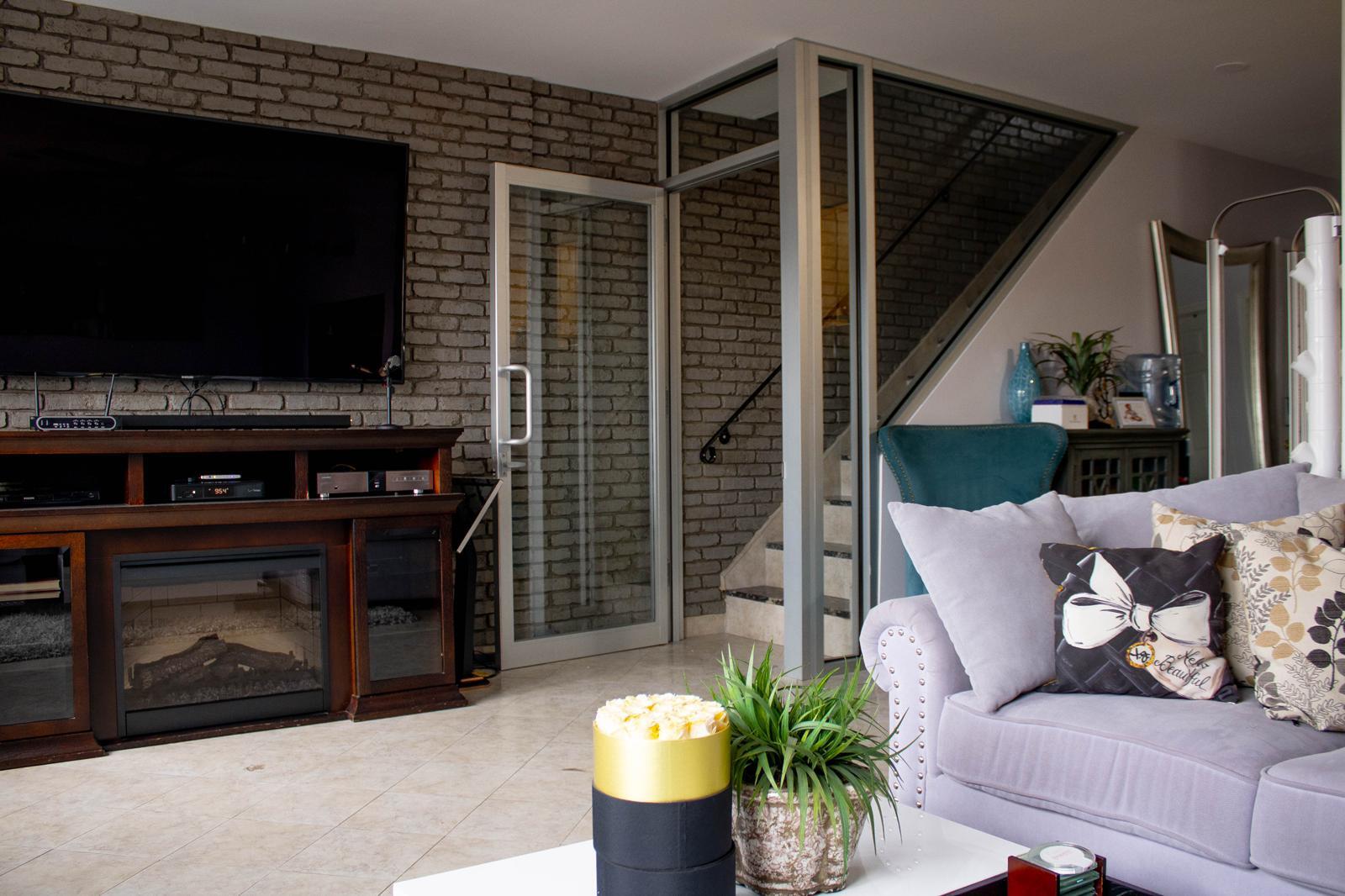 Living room - 1155 Welling Ct
