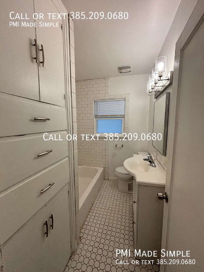 Building Photo - 330 N 300 E