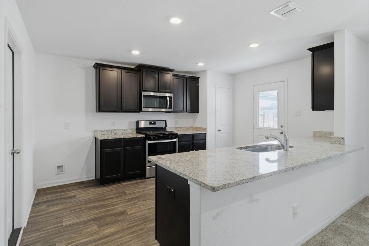 Building Photo - 3130 Jackson Smt