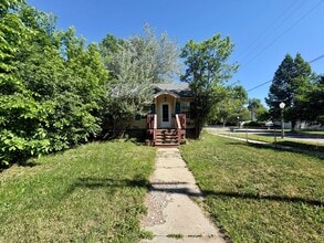 Building Photo - 2 bed 1 bath Home Near the Historic District