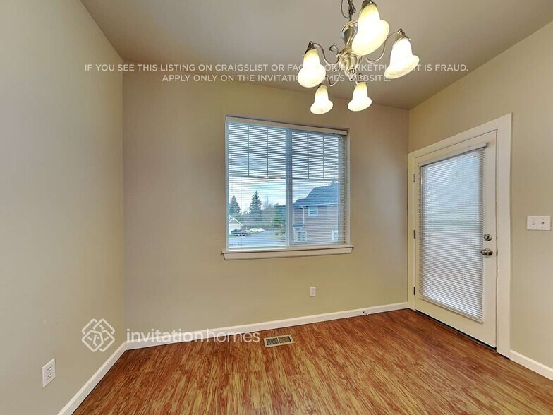 Building Photo - 521 50th St SE