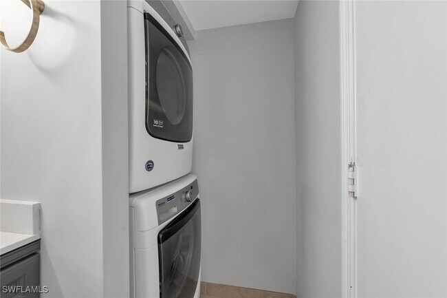Building Photo - 12250 Tamiami Trl E