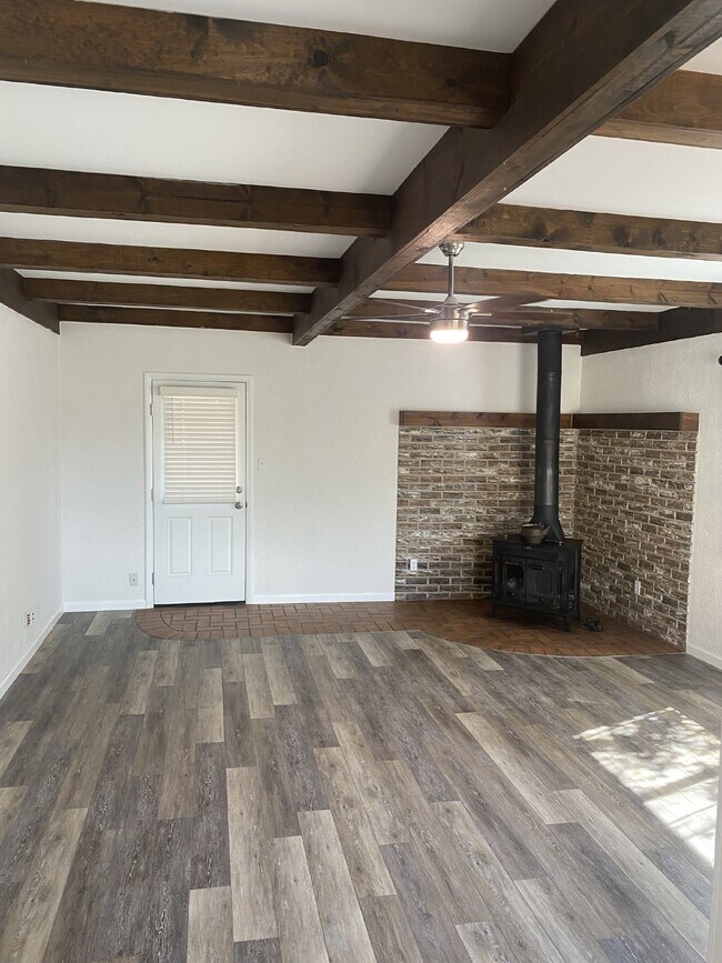 Building Photo - Cute Castle Rock Home