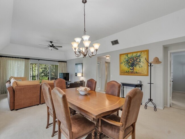 Building Photo - 101 Park Shores Cir