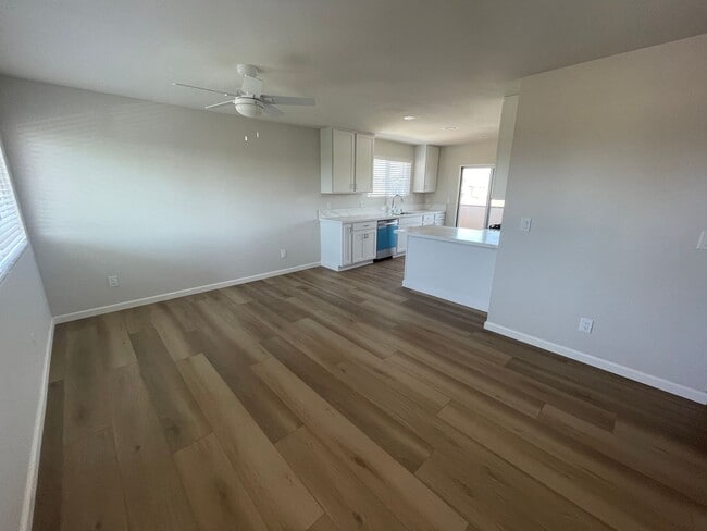 Building Photo - 4130 Manzanita Dr