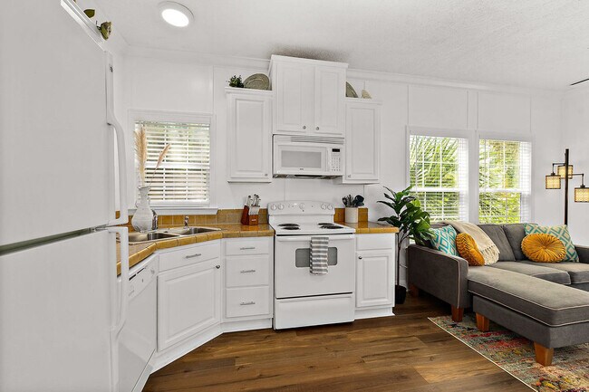 Building Photo - 47 San Marco Ave