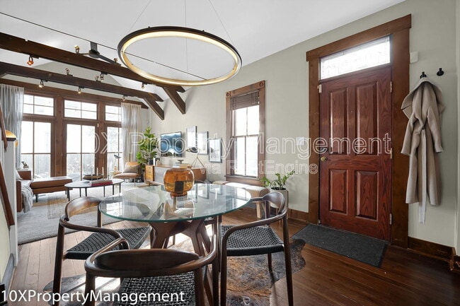 Building Photo - 386 Jackson St