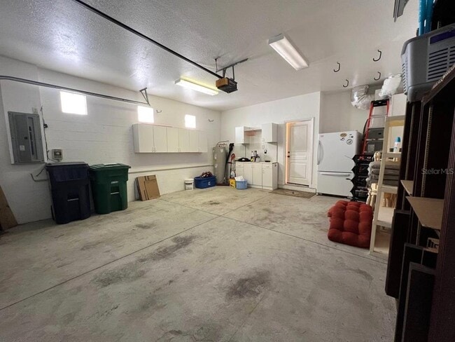 Building Photo - 3817 W Tacon St