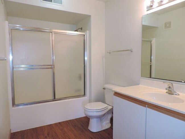 Building Photo - $1,210 | 2 Bedroom, 1 Bathroom Condo | Sublease | Pet Friendly* | Available for an Immediate Move...