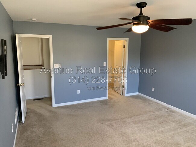 Building Photo - 554 Parkgate Dr