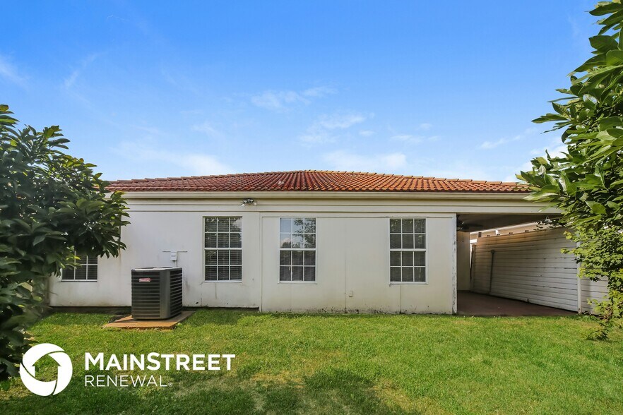 Building Photo - 1107 Charstone Dr