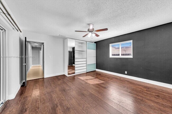Building Photo - 5250 SW 4th Ct