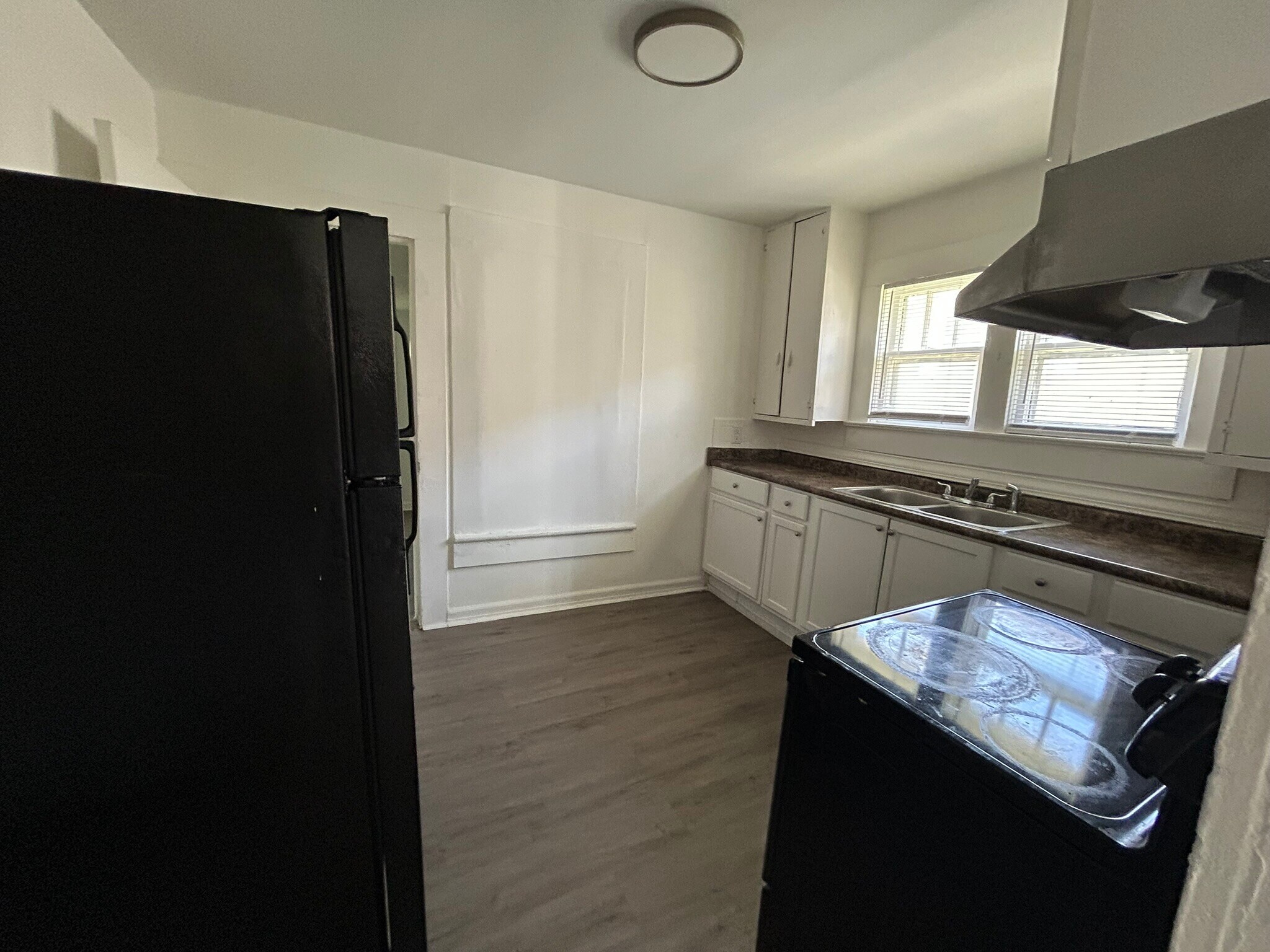 Building Photo - 2904 Garrison Ave SW