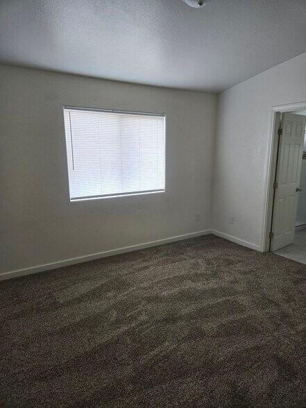 Building Photo - 1280 Blankenship Ave