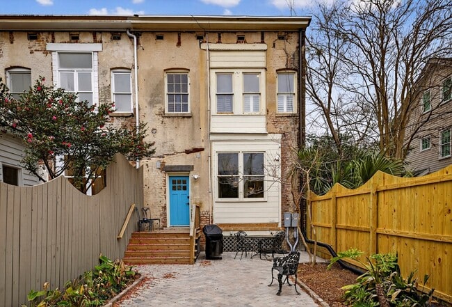 Building Photo - 313 W Bolton St