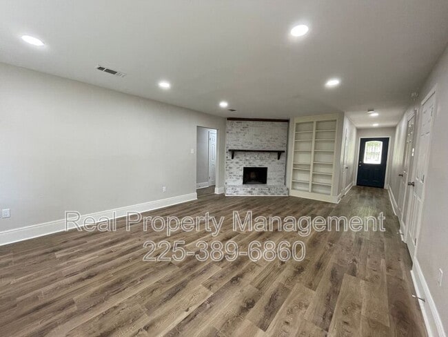 Building Photo - 13701 Gentilly Ct